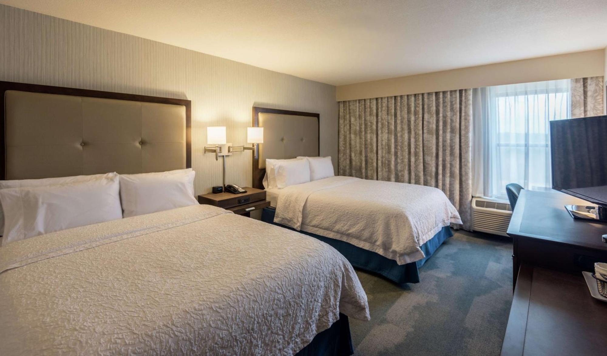 Hotel Hampton & Coliseum Jackson